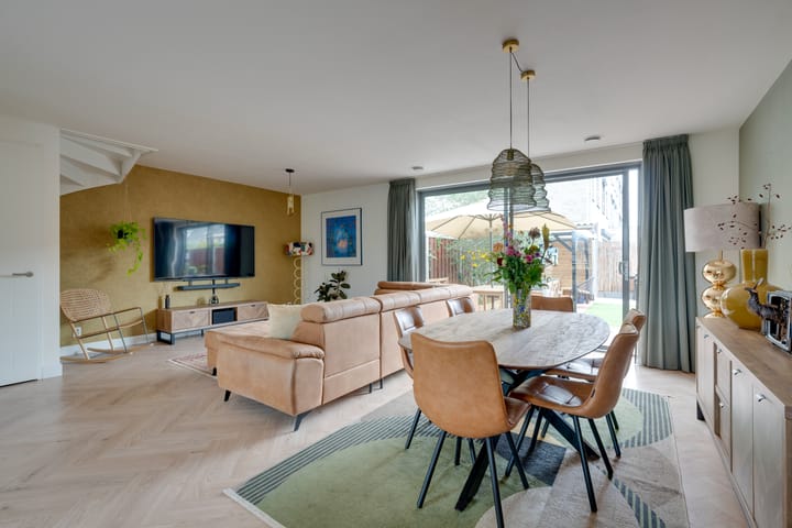 Photo 2 of Voorbuurt 33