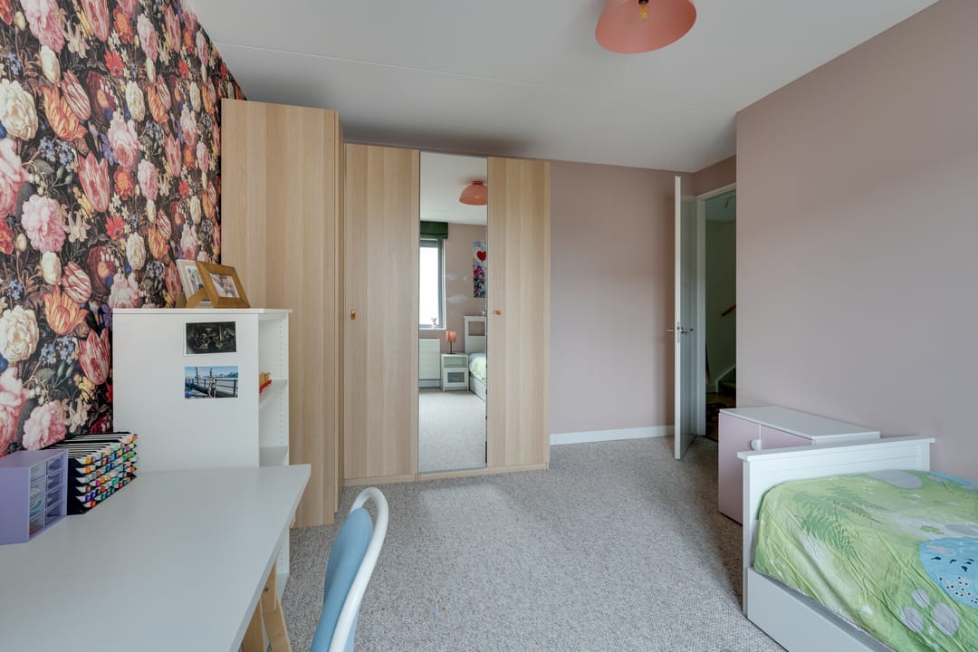 Photo 32 of Voorbuurt 33