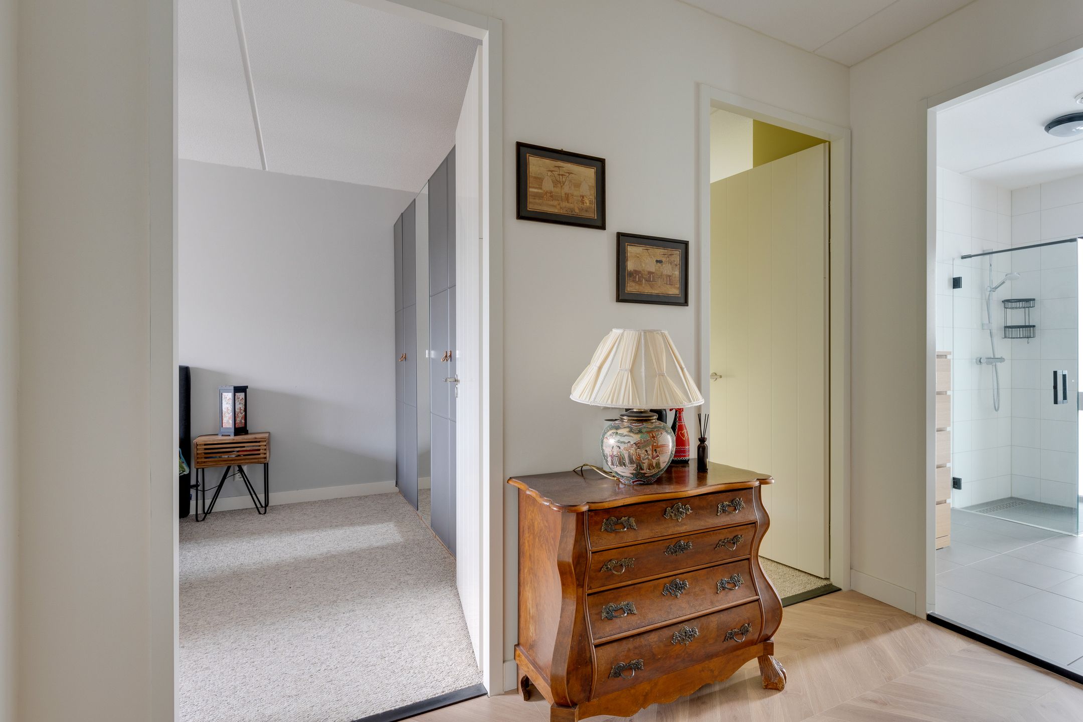 Photo 39 of Voorbuurt 33