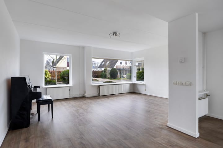 Photo 17 of Staniastate 24