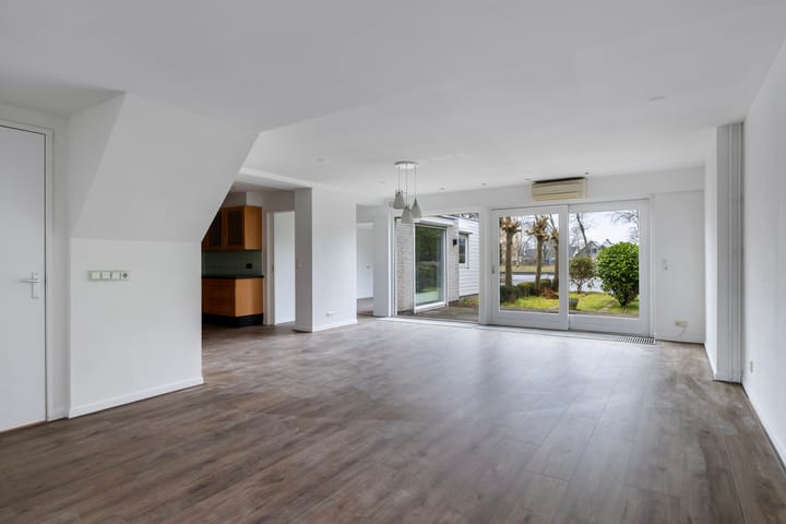 Photo 20 of Staniastate 24