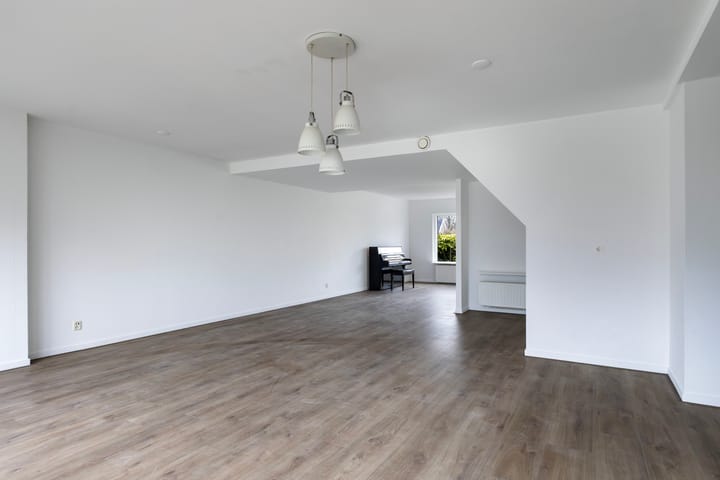 Photo 22 of Staniastate 24