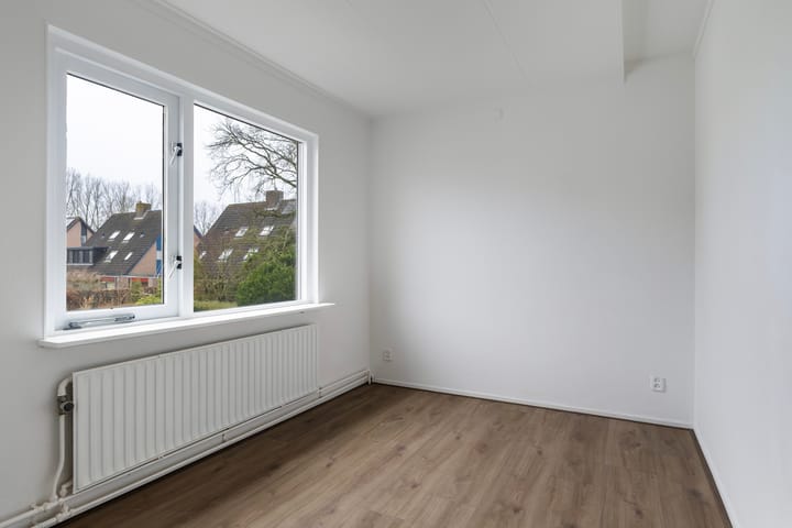 Photo 34 of Staniastate 24