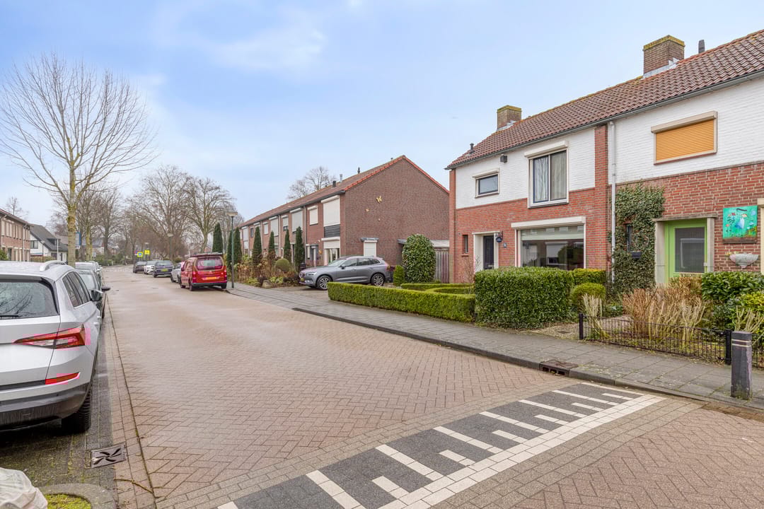 Foto 43 van Bisschop van Mierlostraat 78