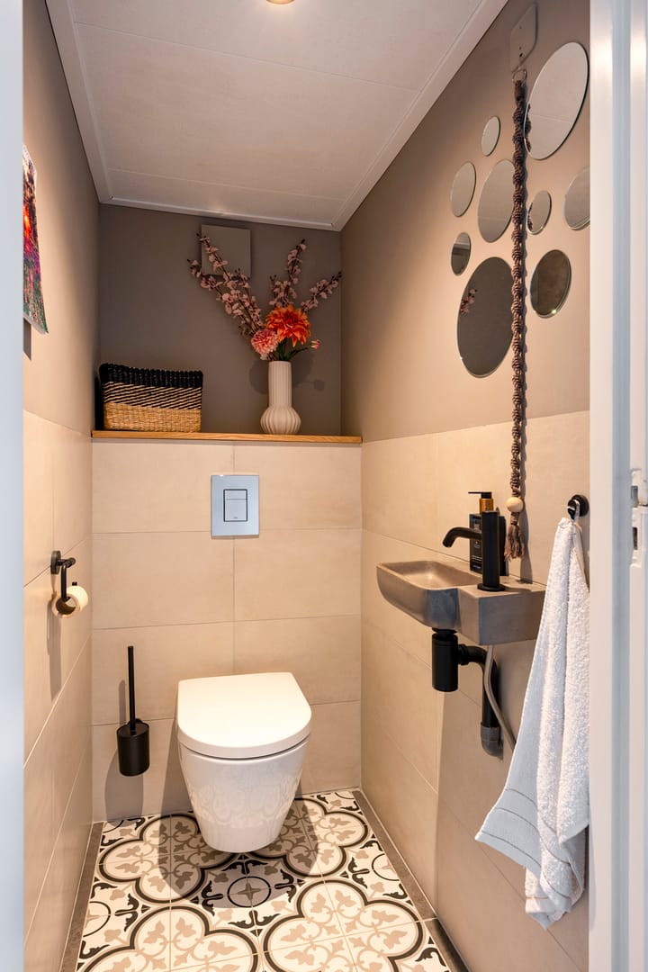 Photo 17 of Rienstraat 6