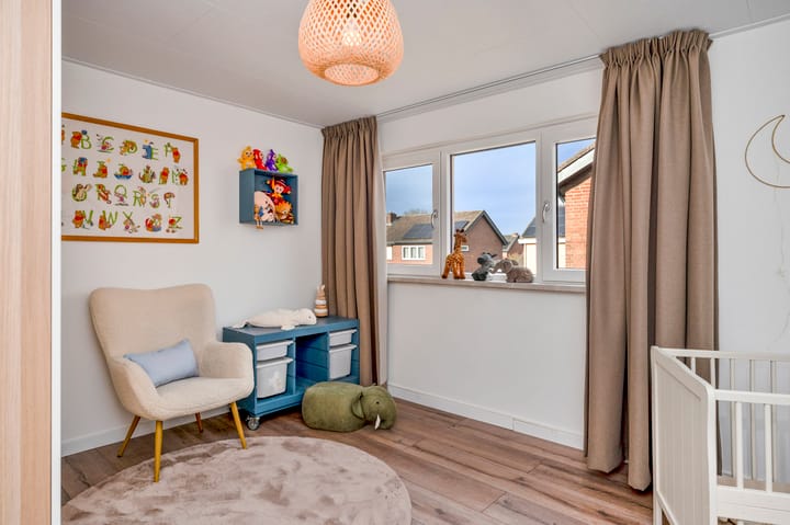 Photo 29 of Rienstraat 6