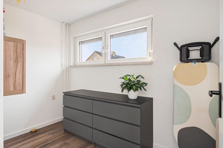 Photo 35 of Rienstraat 6