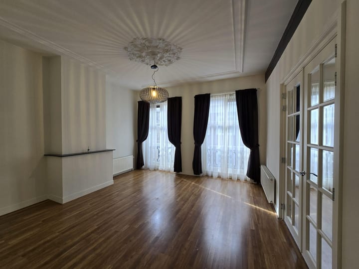 Photo 4 of Lange Houtstraat 23