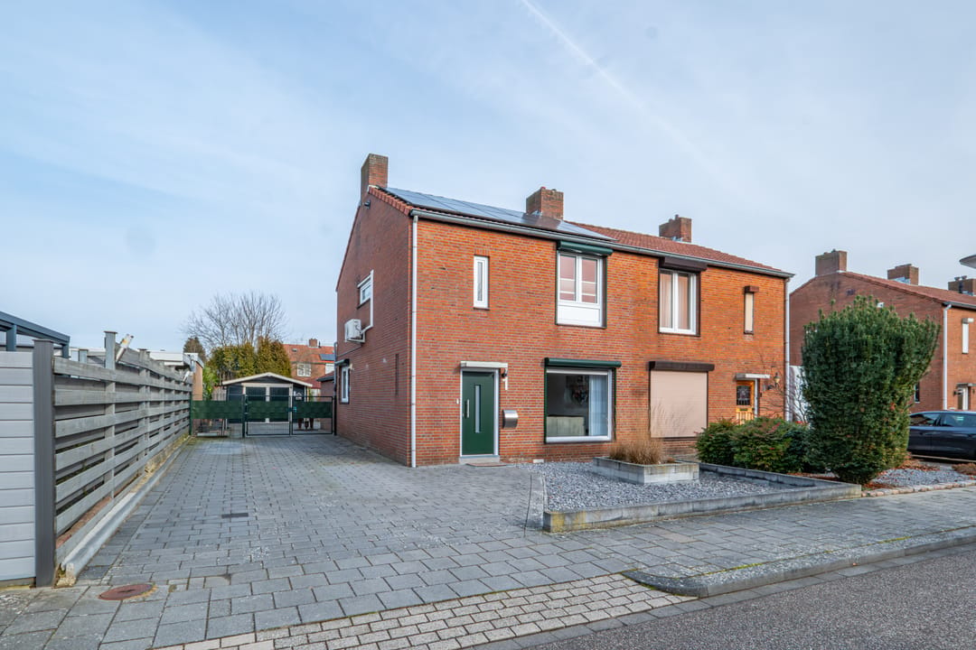 Foto 1 van Emmastraat 1