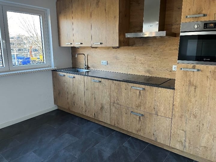 Photo 2 of SUN-plein 2