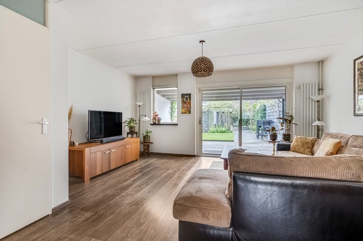 Photo 3 of Jordaensstraat 12