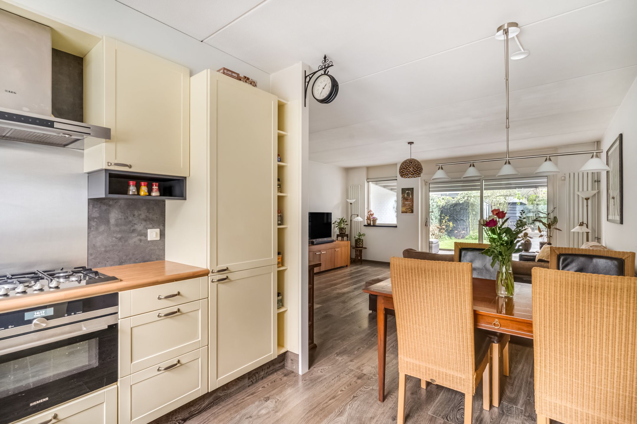 Photo 9 of Jordaensstraat 12