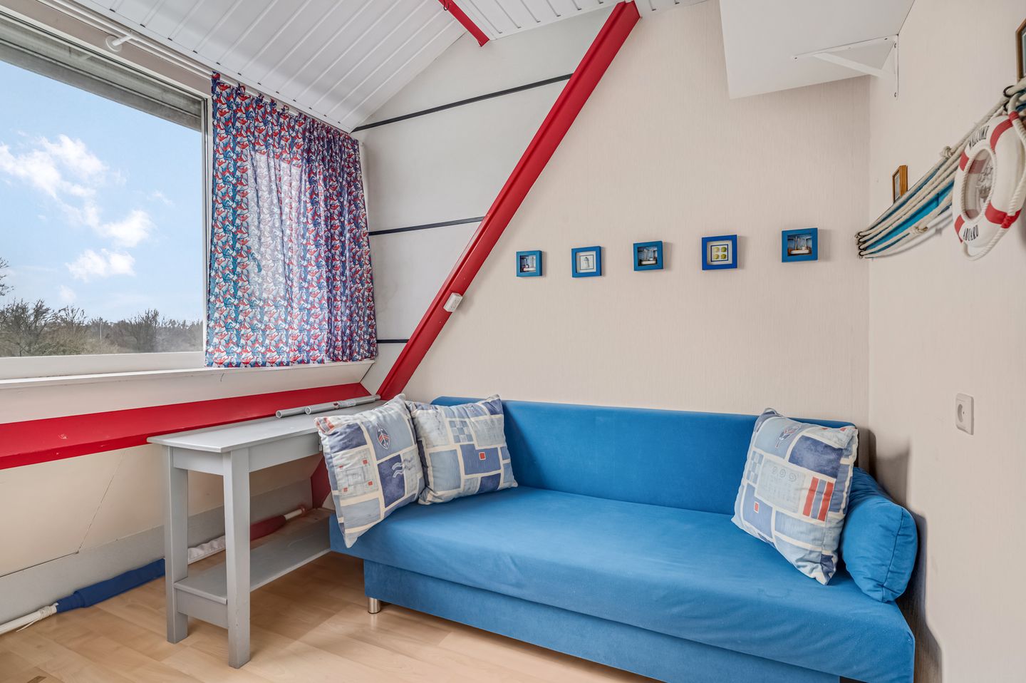 Photo 20 of Jordaensstraat 12