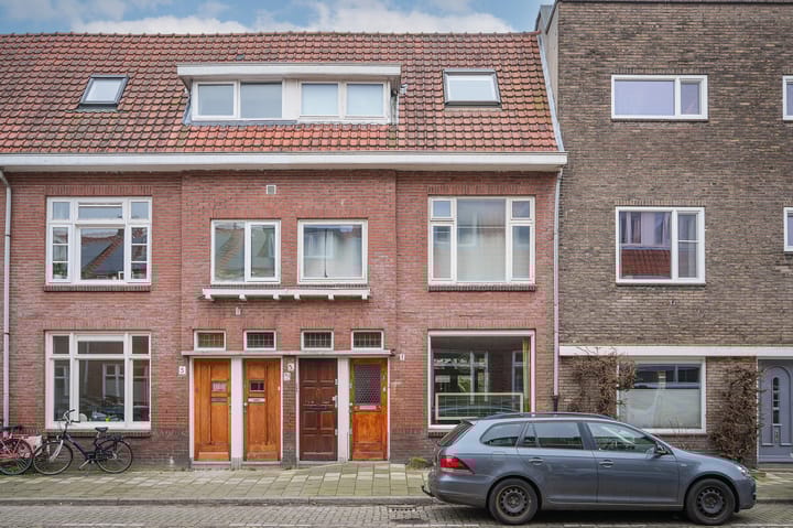 P.C. Borstraat 3