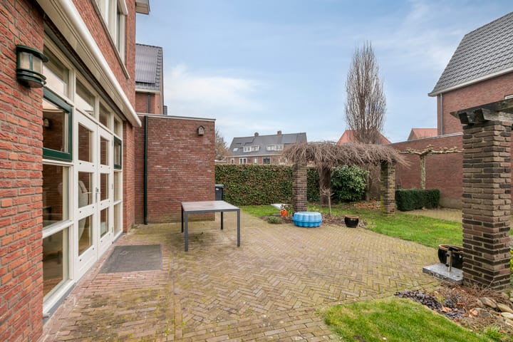 Foto 40 van Prins Clausstraat 12