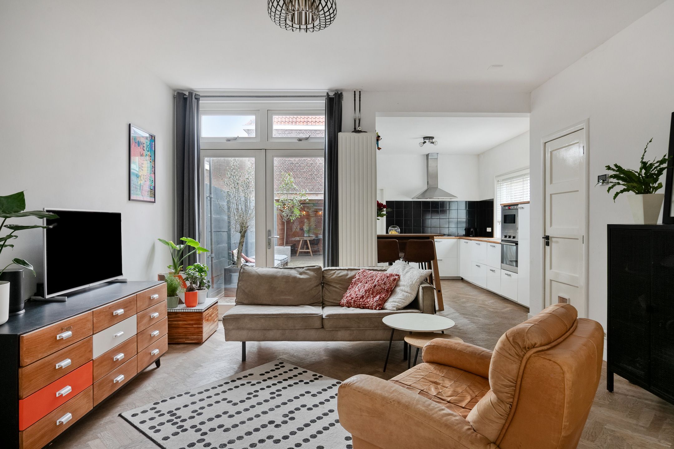 Photo 9 of Theresiastraat 40