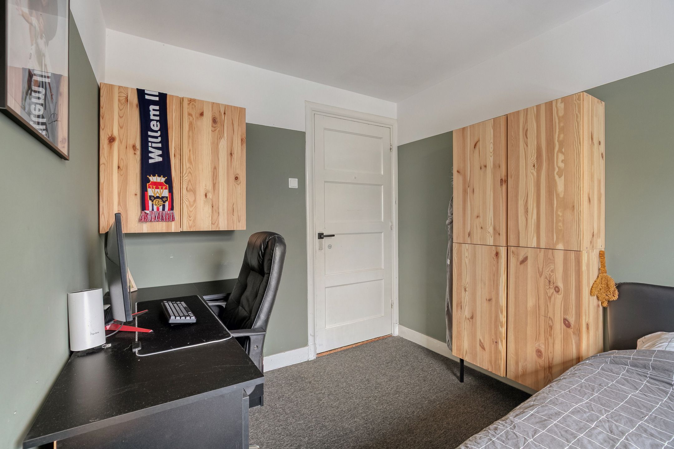 Photo 39 of Theresiastraat 40