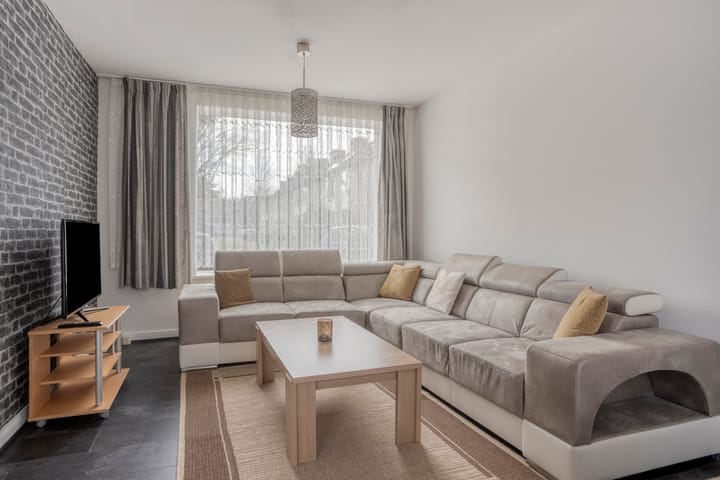 Foto 2 van Rozemarijnhof 29