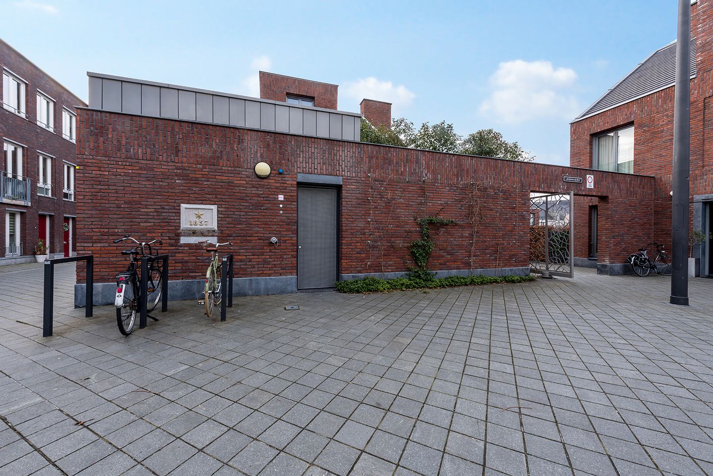 Foto 20 van Maagdendries 67-E02