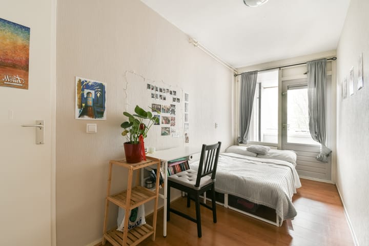 Photo 11 of Brentanostraat 180