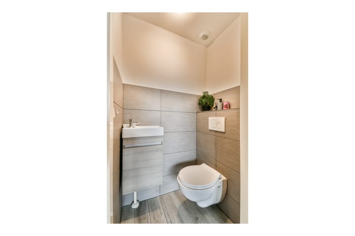 Photo 12 of Brentanostraat 180