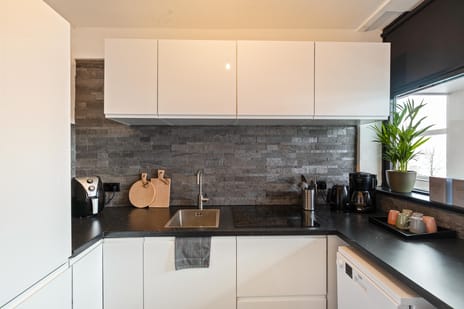 Ellen 69 secondary image