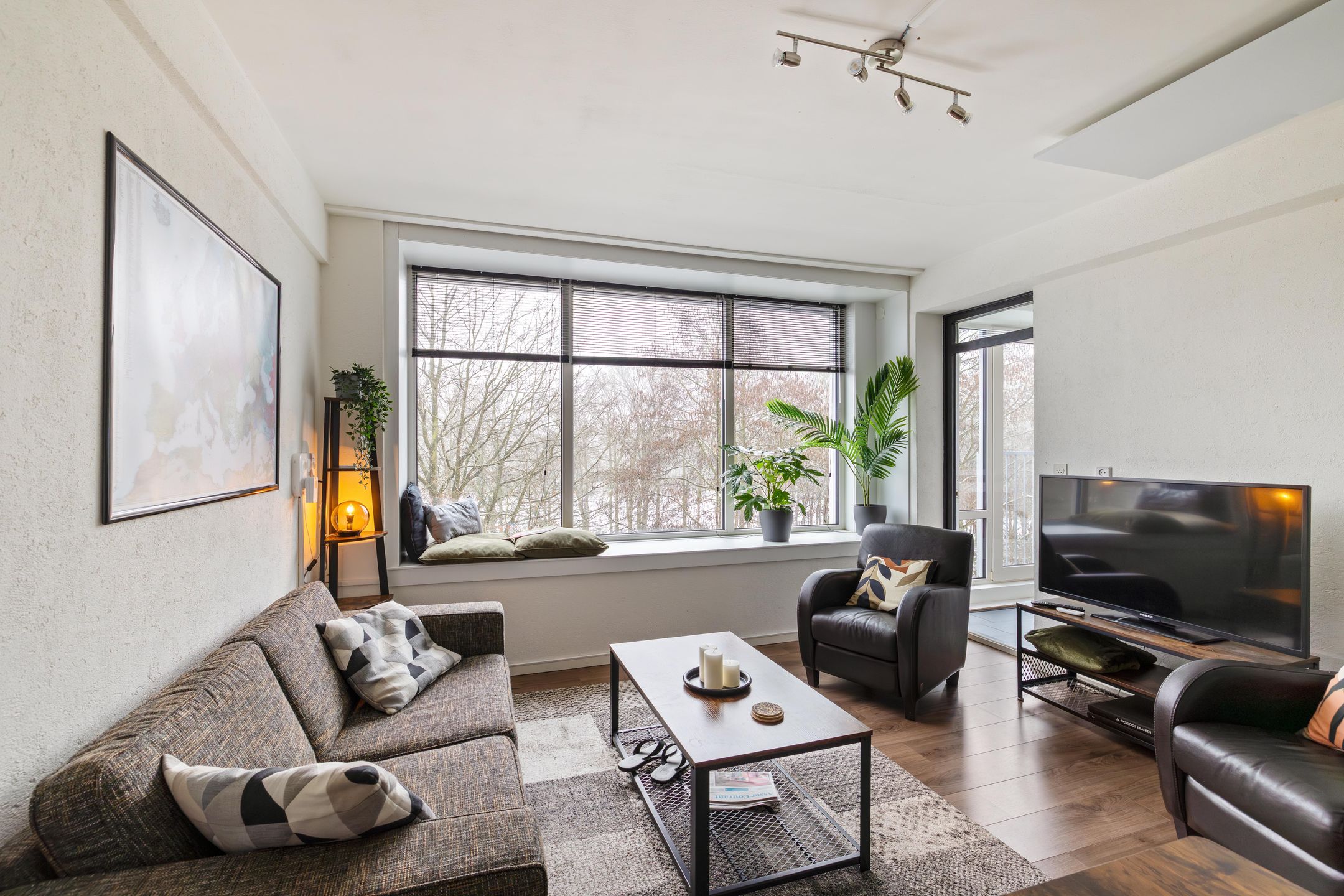 Foto 12 van Ellen 69