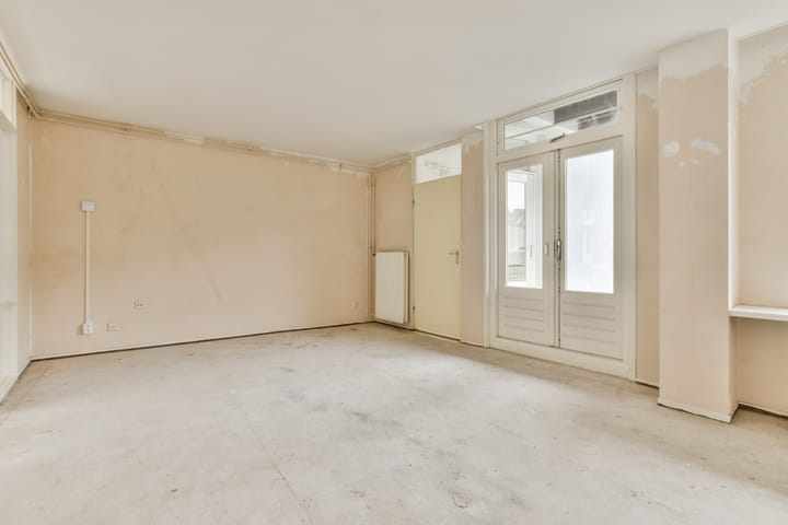 Photo 4 of Spaarndammerstraat 85-A