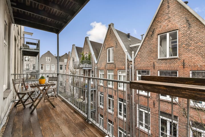 Photo 3 of Albert Cuypstraat 122-A3
