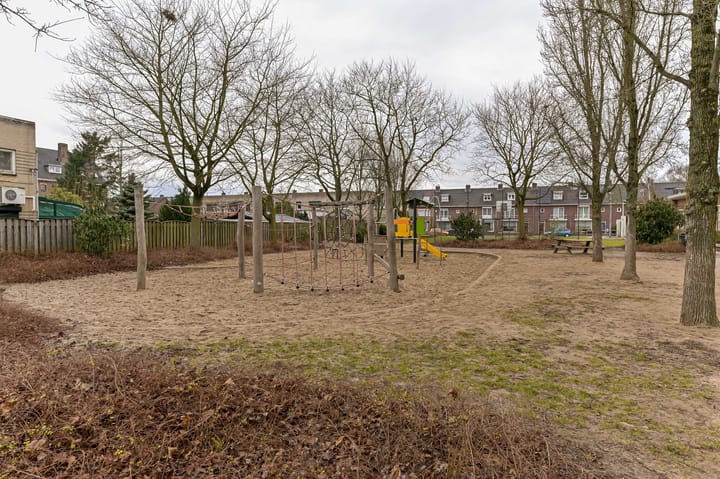 Foto 23 van Zustersstraat 24