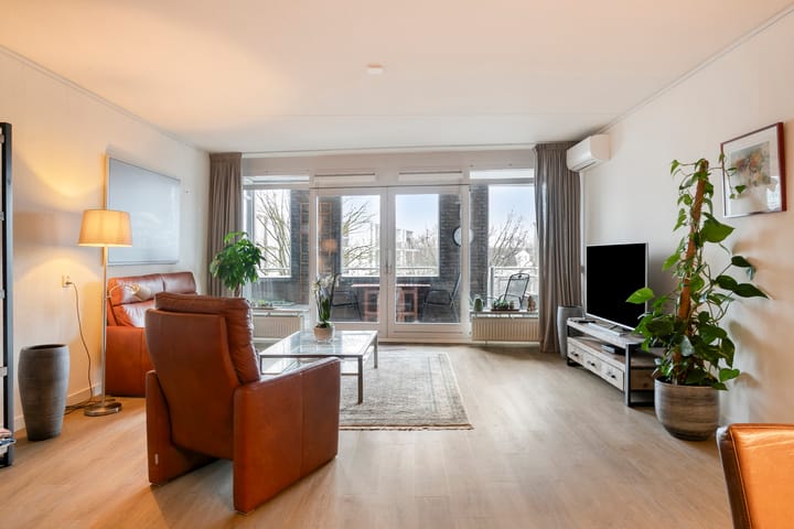 Foto 8 van Vincent van Goghstraat 163