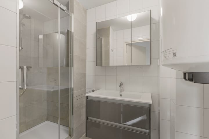 Photo 5 of Johan Wagenaarstraat 4-C