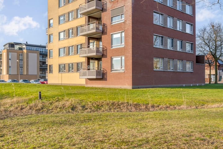 Foto 4 van Meindert Hobbemastraat 1