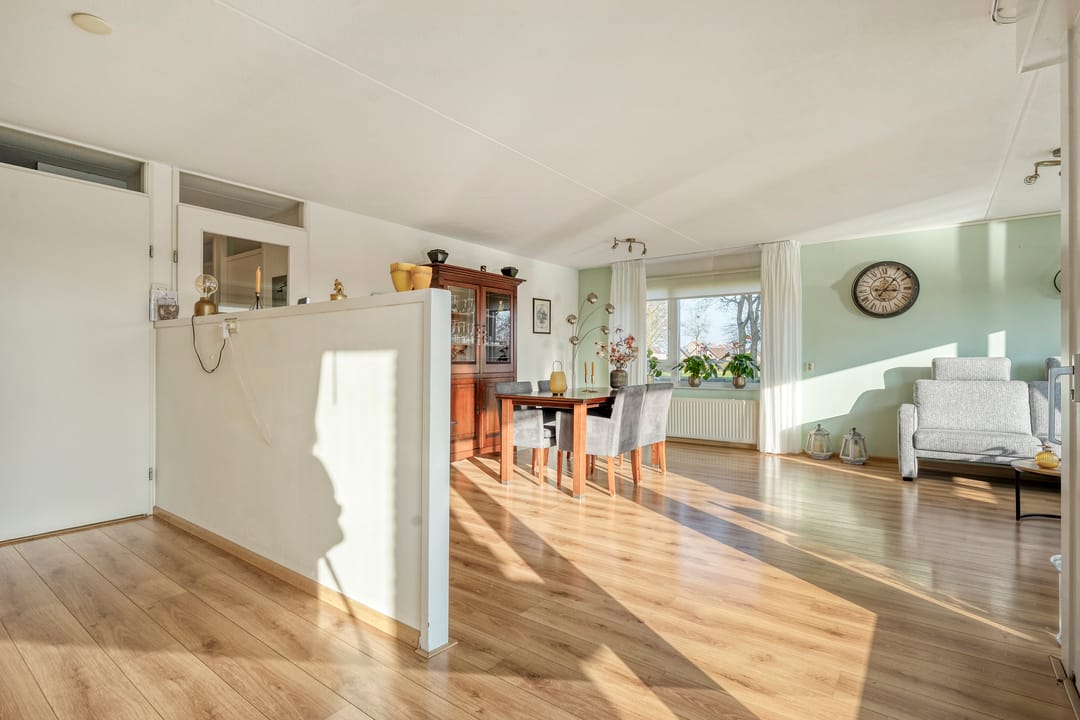 Foto 16 van Meindert Hobbemastraat 1