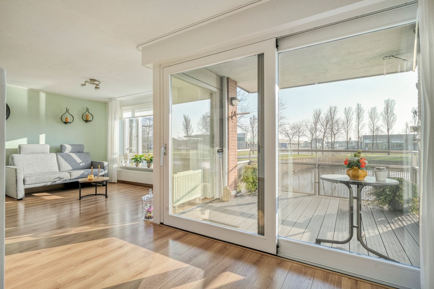 Foto 19 van Meindert Hobbemastraat 1