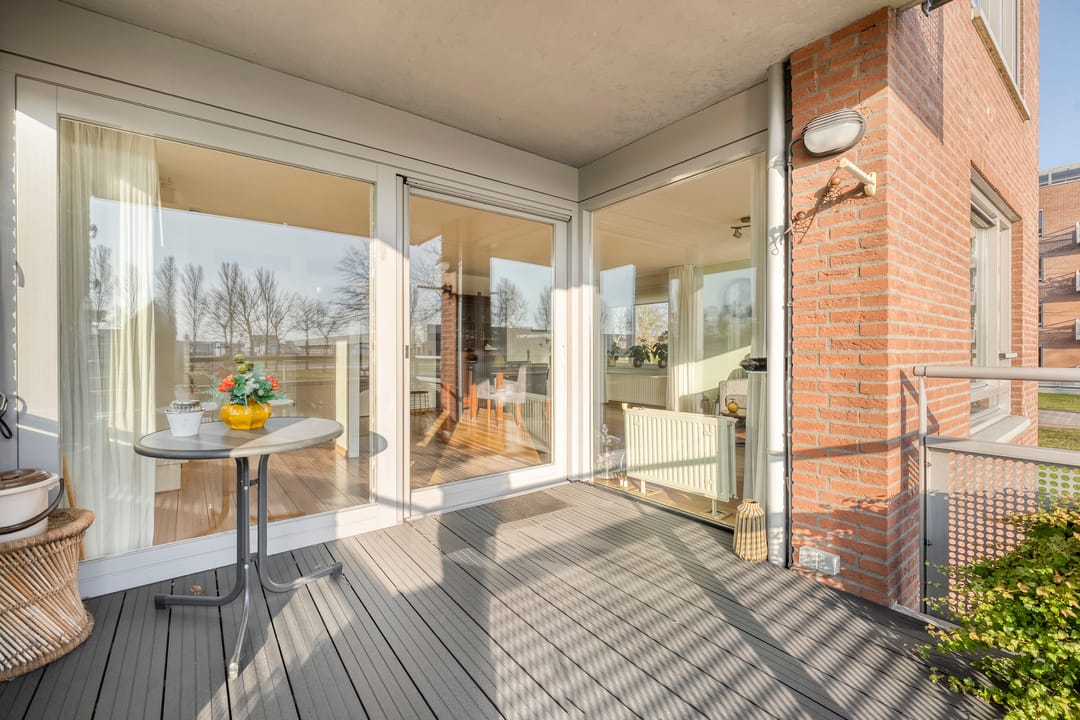 Foto 22 van Meindert Hobbemastraat 1