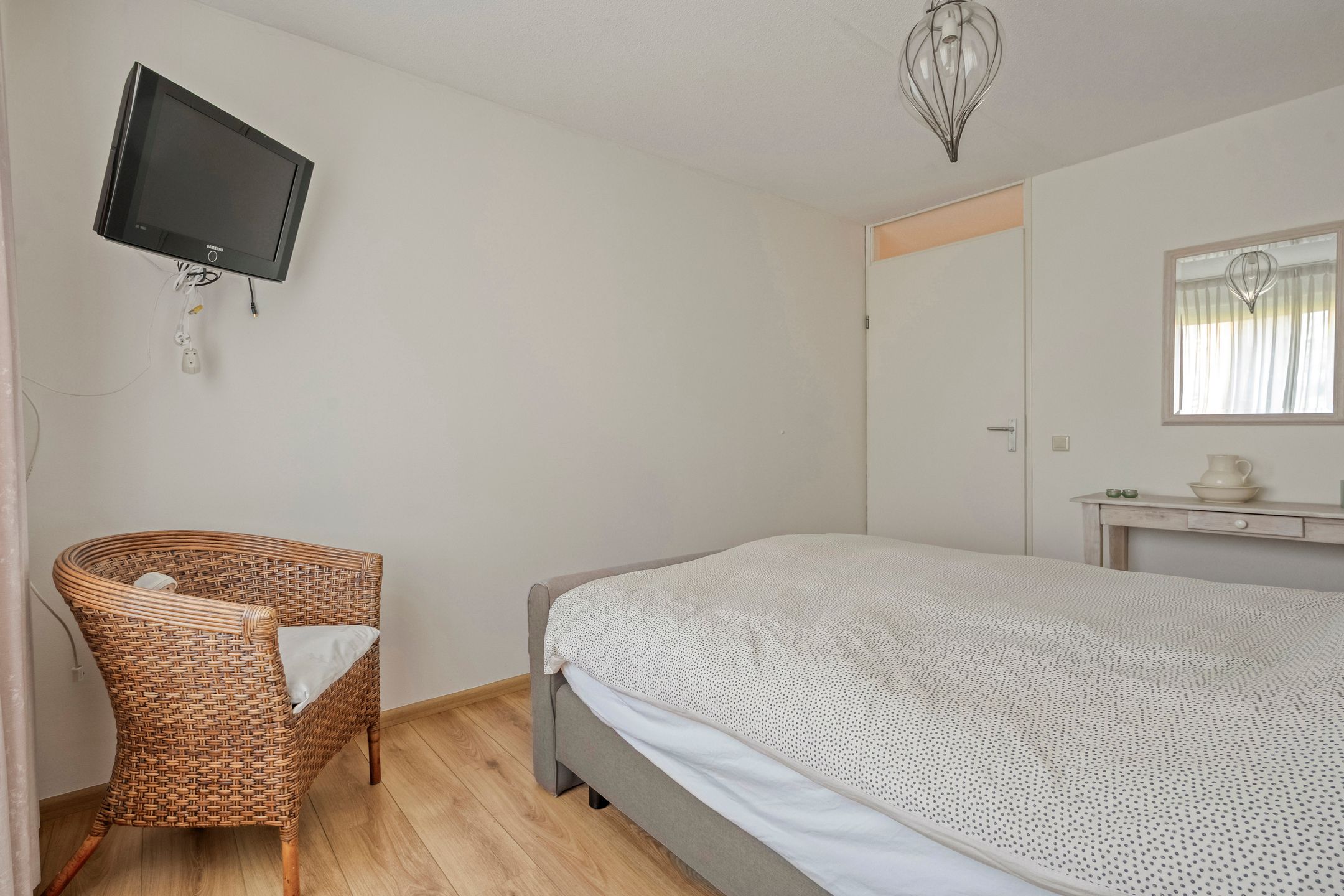 Foto 24 van Meindert Hobbemastraat 1