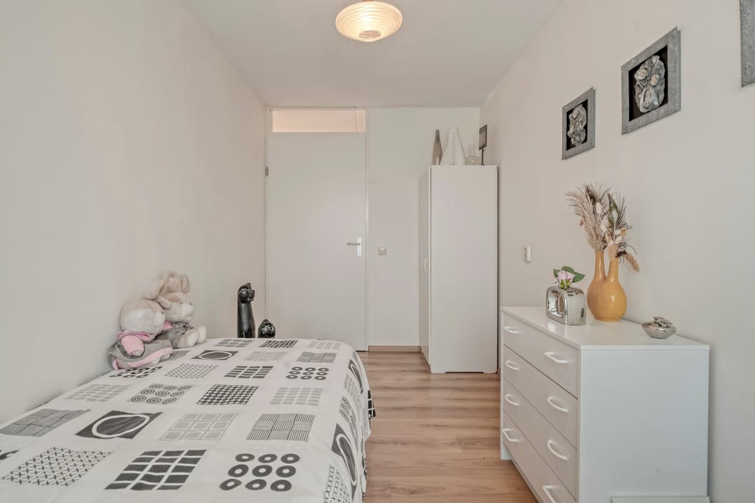 Foto 26 van Meindert Hobbemastraat 1