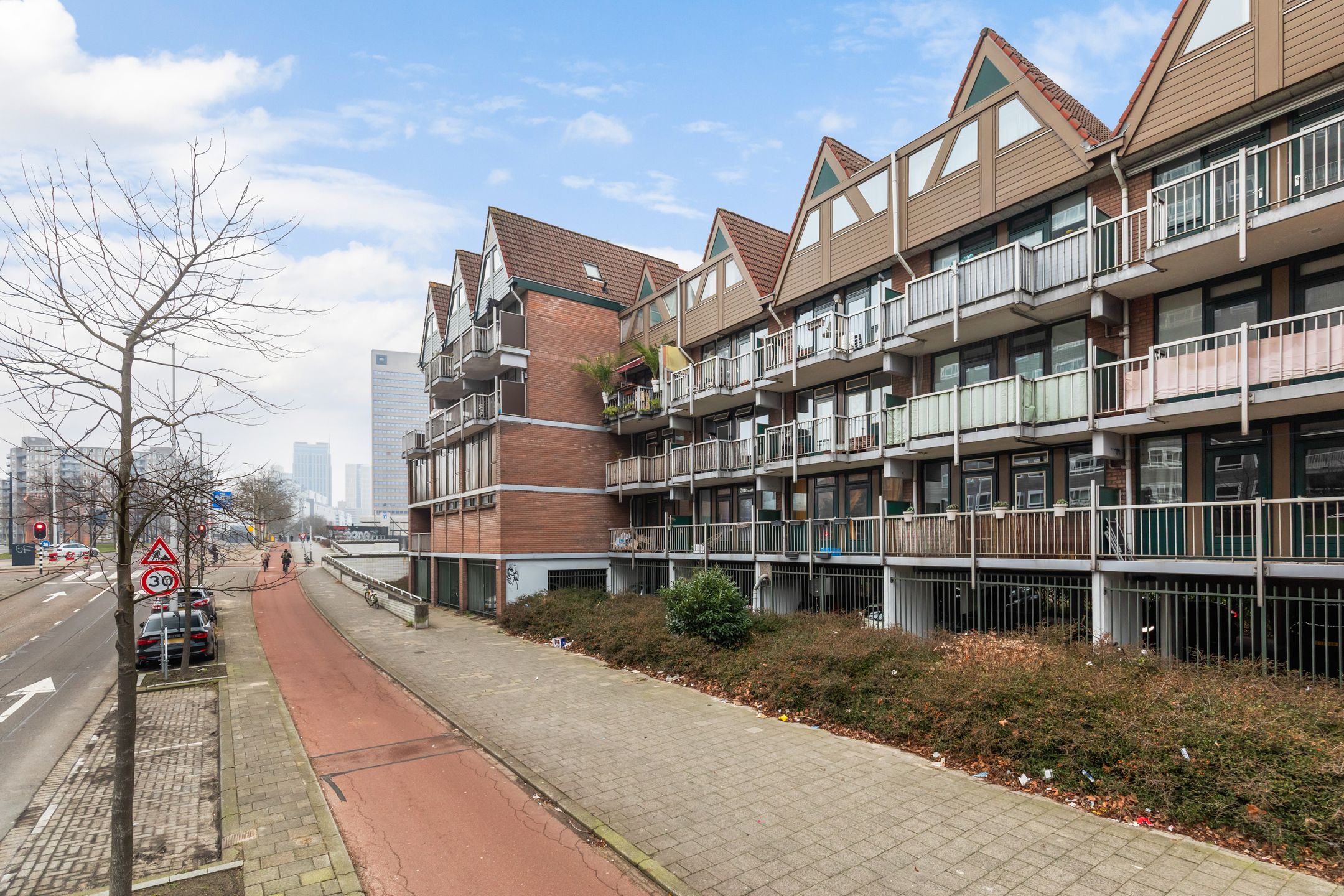Photo 9 of Graaf Balderikstraat 66