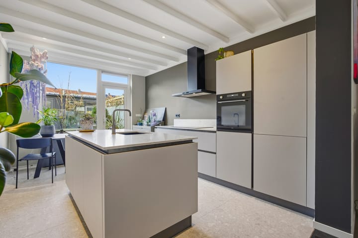 Foto 23 van Abeelstraat 66