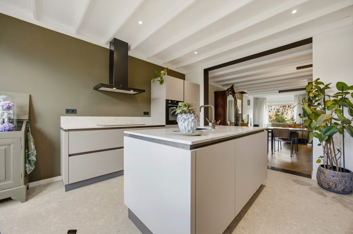 Foto 28 van Abeelstraat 66