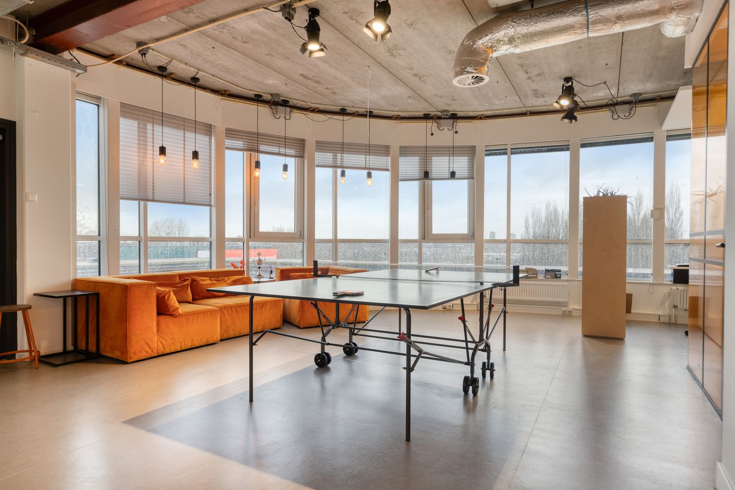 View photo 2 of Brassersplein 14