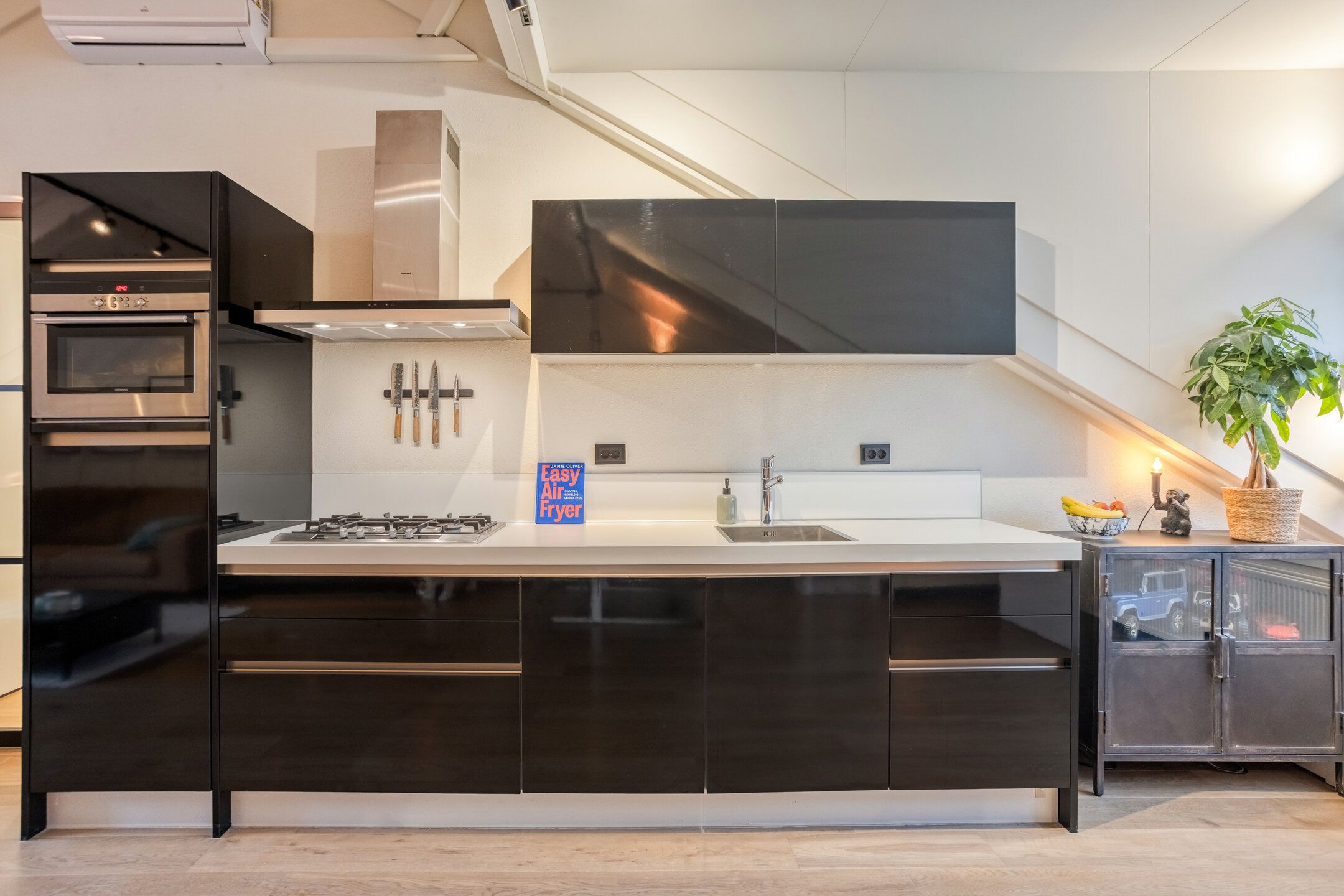 Foto 3 van Rijnstraat 2-16