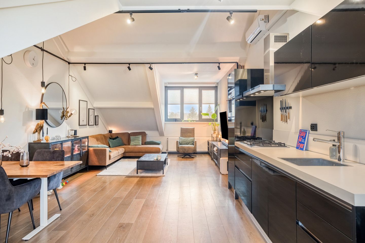 Foto 14 van Rijnstraat 2-16