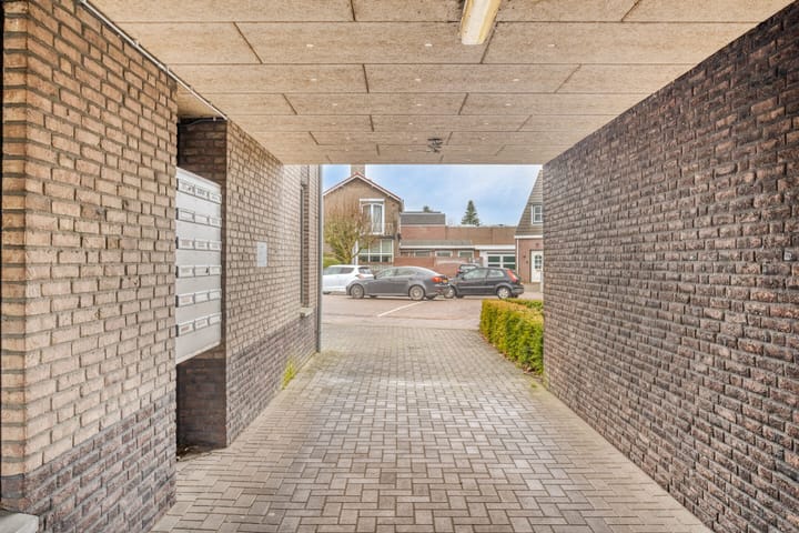 Foto 33 van Rijnstraat 2-16