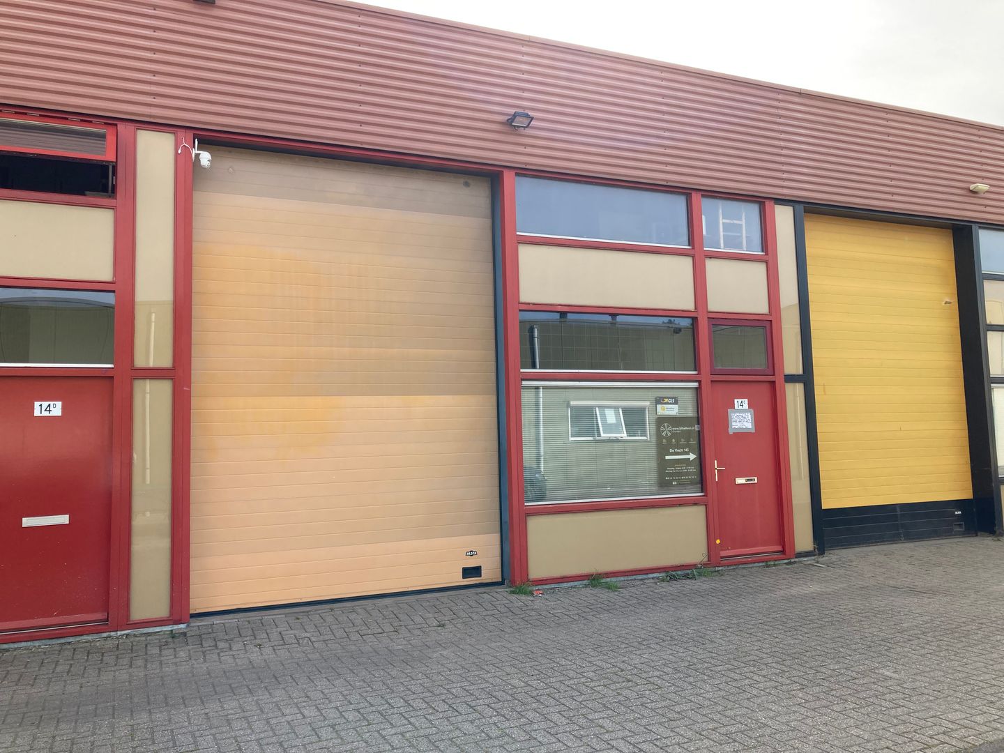 View photo 2 of De Vecht 14-C