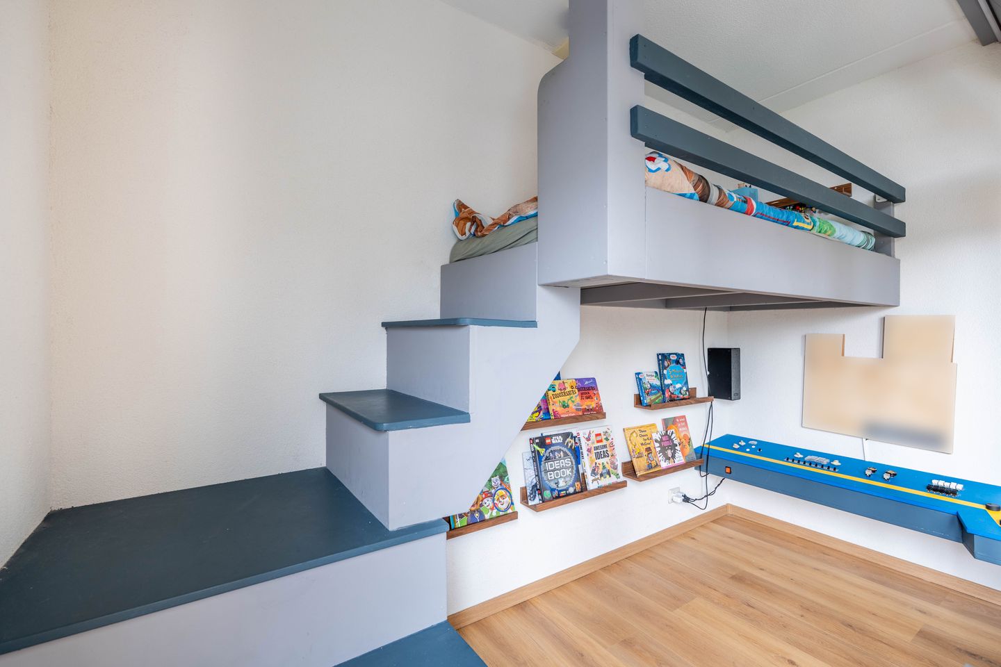 Photo 35 of Heintje Davidsweg 25