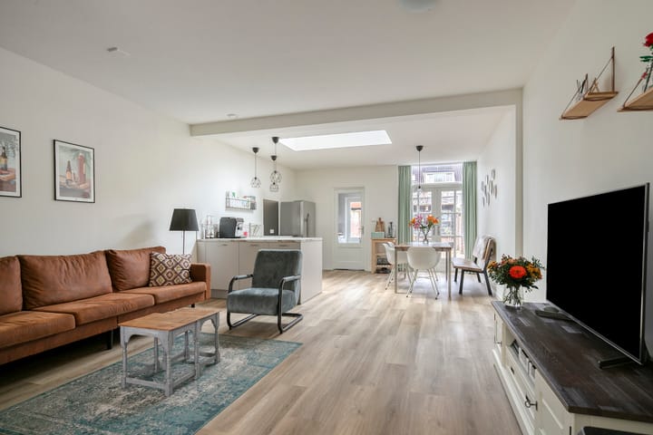 Foto 3 van Troubadourplein 2