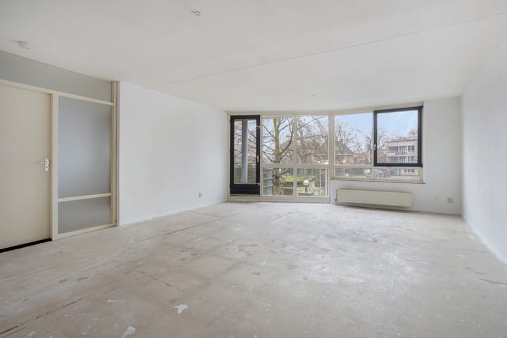 Photo 3 of Professor Pieter Willemsstraat 30-B