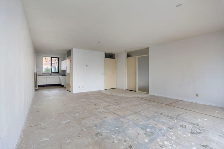 Photo 8 of Professor Pieter Willemsstraat 30-B